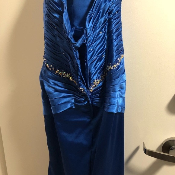 Prom / Homecoming Dress - Picture 6 of 7